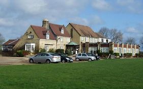 Pike & Eel Hotel And Marina